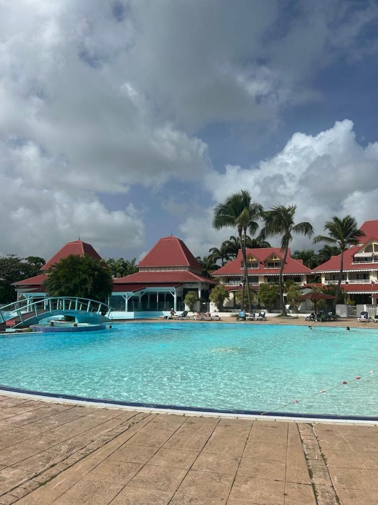 Appart T3 Village Vacances Sainte-Anne Courcelles Εξωτερικό φωτογραφία